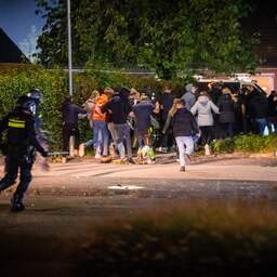 Zeven arrestaties bij azc-protest in Kesteren na afsteken vuurwerk