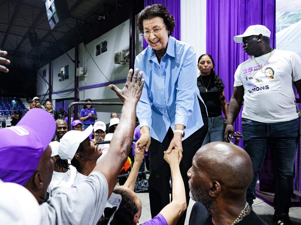 Zes Surinaamse partijen willen samen regeren, partij Santokhi uitgesloten