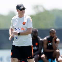 Koeman hecht weinig waarde aan blamage B-team Oran