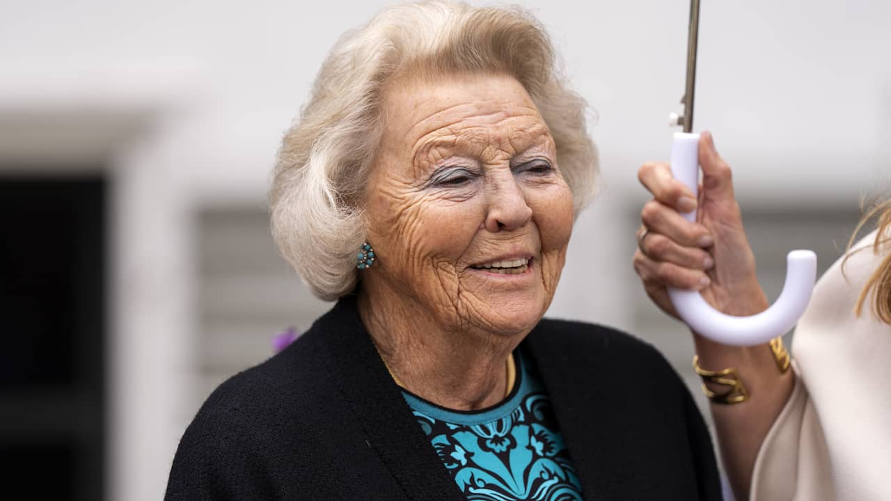 Jarige prinses Beatrix (88) viert verjaardag in 'huiselijke kring' | Achterklap | NU.nl