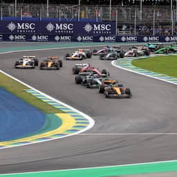 Live F1 | Verstappen rijdt waanzinnige inhaalrace en ligt al vierde in Brazilië