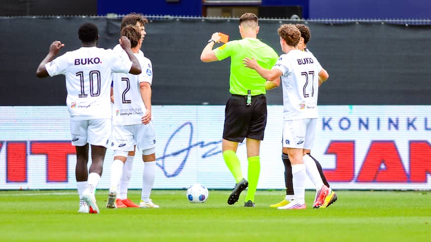 KNVB seponeert rode kaart Telstar-spits Thórisson na roerig Eredivisie-weekend