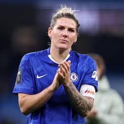Chelsea-legende Millie Bright (32) stopt na twintig prijzen met voetballen