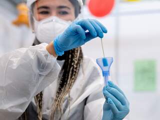 RIVM schat dat twee derde besmettingen in afgelopen week Britse variant was