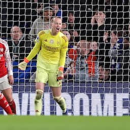 Oranjekeeper Van Domselaar loodst Arsenal naar halve finales Champions League