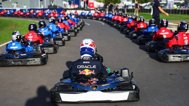 Verstappen haalt honderd tegenstanders in tijdens kartwedstrijd op Silverstone