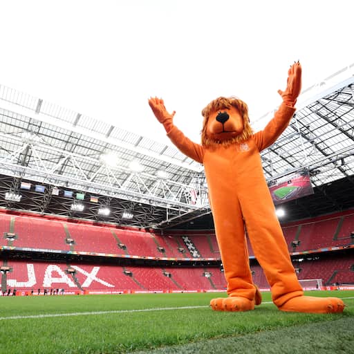 Illustratie bij: Live Nations League | Eerste fans in ArenA voor debuut Xavi als bondscoach van Oranje