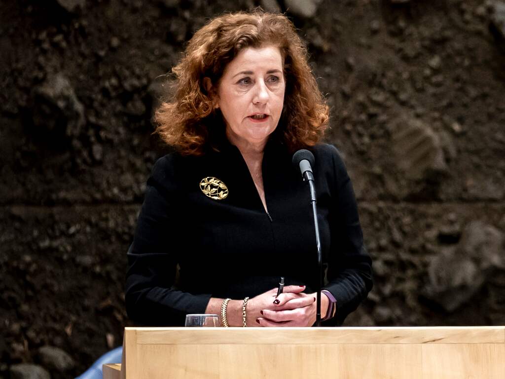 Kabinet biedt excuses aan voor 'mensonterende' oude Transgenderwet