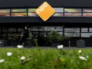 NPO snijdt in directies en schrapt meer personeel in laatste fase reorganisatie