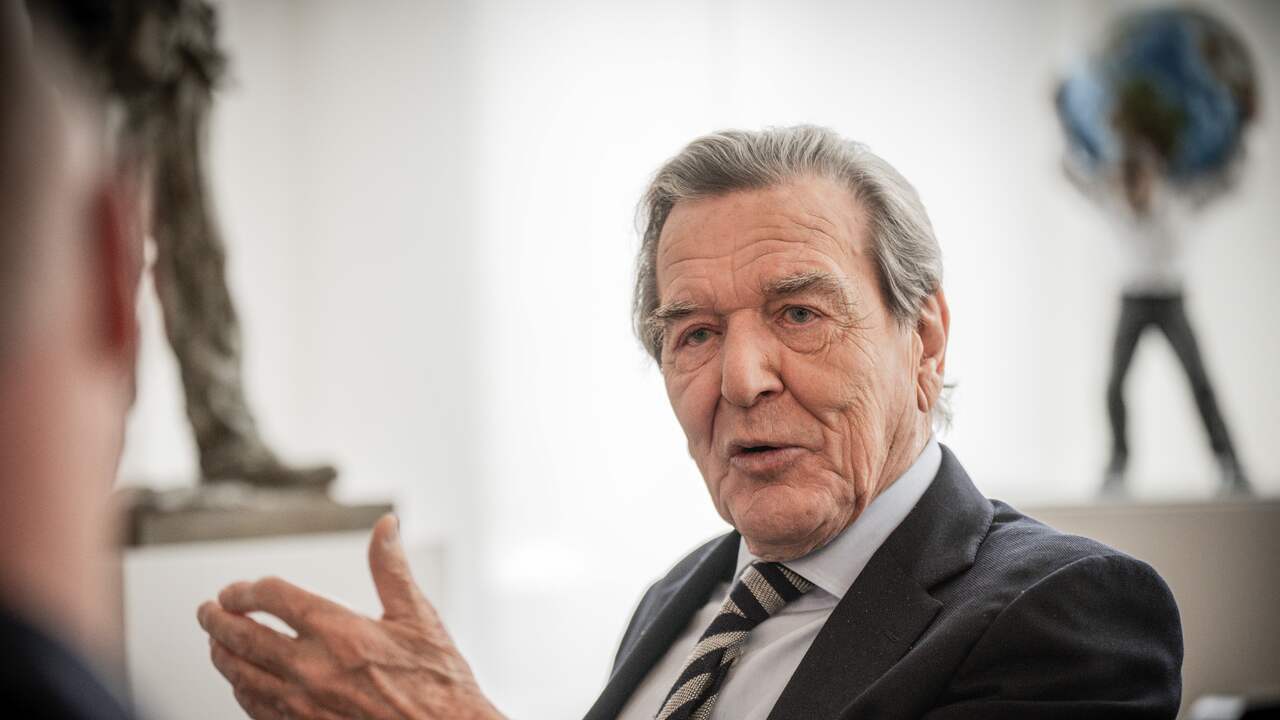 Foto bij Voormalige bondskanselier Schröder weer topfunctionaris bij Russisch bedrijf