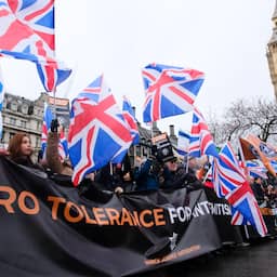 Flinke celstraffen voor plannen van 'een van dodelijkste aanslagen ooit' in VK