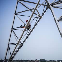 Energierekening gaat 140 euro per jaar omhoog door sprong in nettarieven