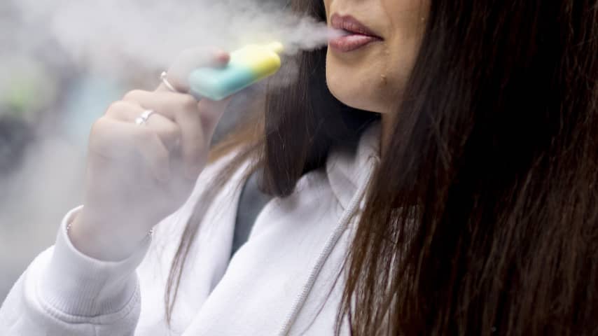 vuse go reload 1000 mango Vuse Go Flavours Vuse Go 1000 Pen Disposable Vape Vuse Go 1000 Mango Ice 3%  Nicotine Disposable Vape