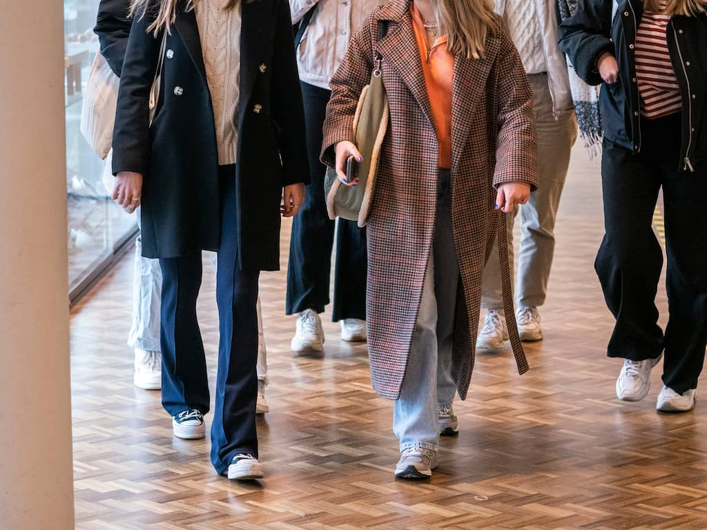 Studentenbond: Niet alle tentamens coronaproof, student niet verantwoordelijk