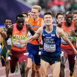 Niels Laros grijpt op WK atletiek naast zeldzame medaille op 1.500 meter