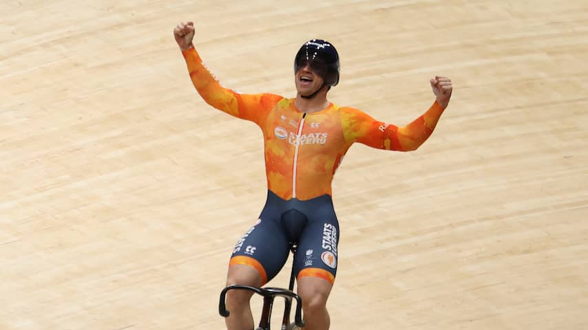 Lavreysen voltooit hattrick op WK baanwielrennen met achtste sprintgoud op rij