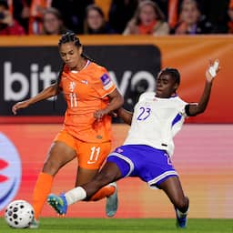 Live WK-kwalificatie | Brugts schiet Oranje weer op voorsprong tegen Frankrijk