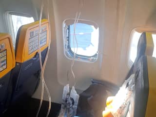 Ryanair in contact met passagier na vliegtuigraamincident, compensatie onzeker