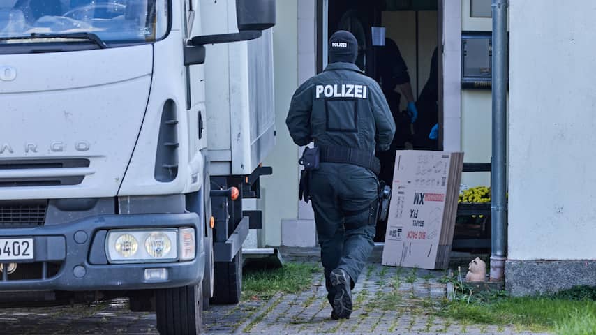 Duitse politie neemt tienduizenden opnames van nazimuziek in beslag