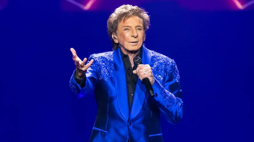 Barry Manilow voelt zich goed na verwijdering longtumor: 'Ik heb het gered'