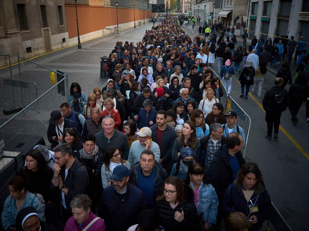 Al 128.000 mensen hebben afscheid genomen van paus Franciscus