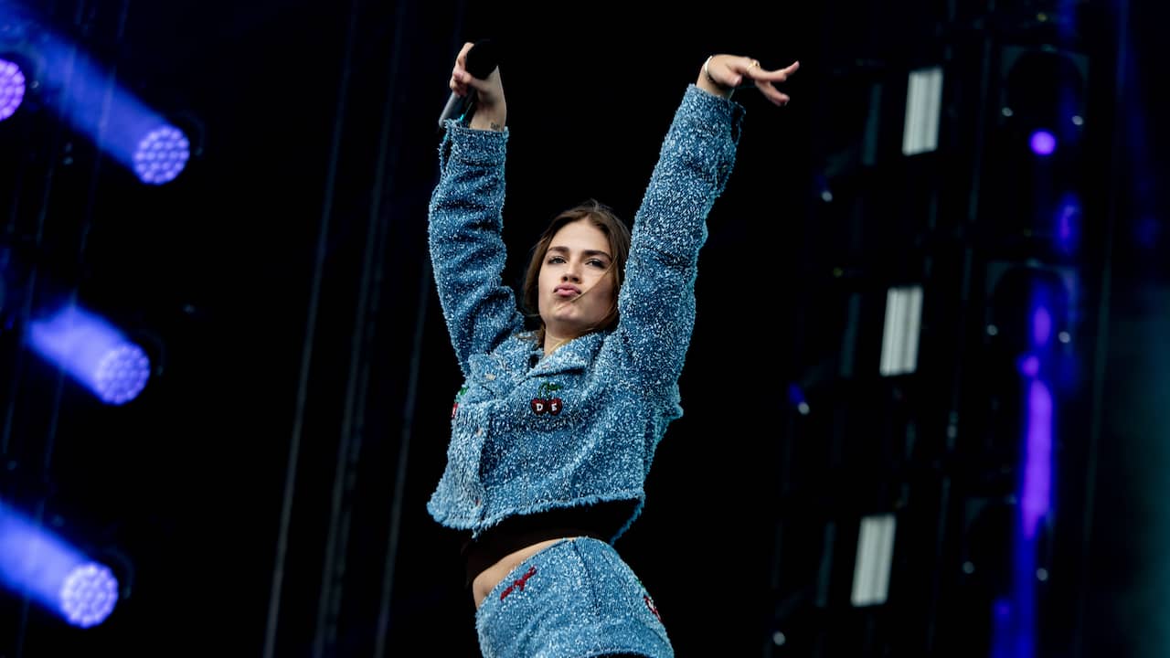 Roxy Dekker wint meerdere 3FM Awards 2024, ervaart druk