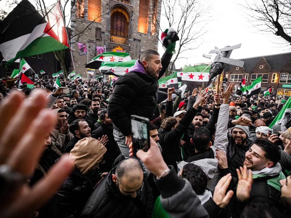 Eerste twintig Syriërs zijn vrijwillig teruggekeerd na val Al Assad