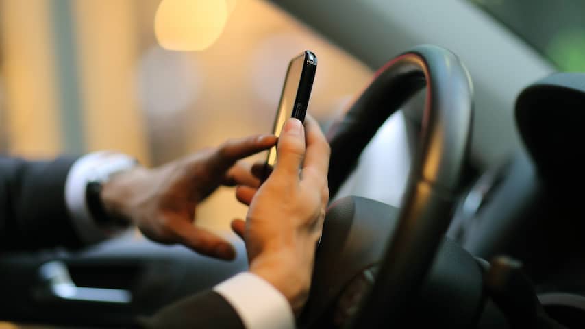 Celstraf voor man die zonder rijbewijs en onder invloed ongeluk veroorzaakte