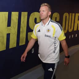 Dirk Kuijt tekent na bliksemvertrek uit Dordrecht als assistent bij Fenerbahçe