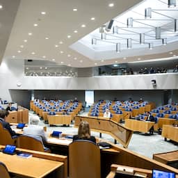 Staking overheidspersoneel legt dinsdag ook werkzaamheden Tweede Kamer stil