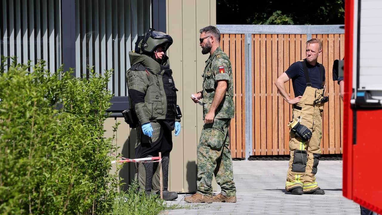 Video | Opruimingsdienst rukt uit voor explosieven in toekomstig azc Nuenen