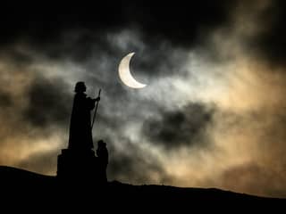 Grootste zonsverduistering deze eeuw waarschijnlijk goed zichtbaar in Nederland