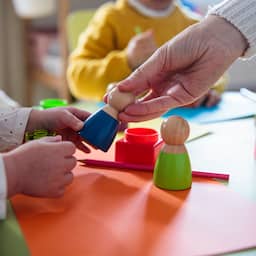 Invalkracht op Amsterdamse kinderopvang verdacht van kindermisbruik