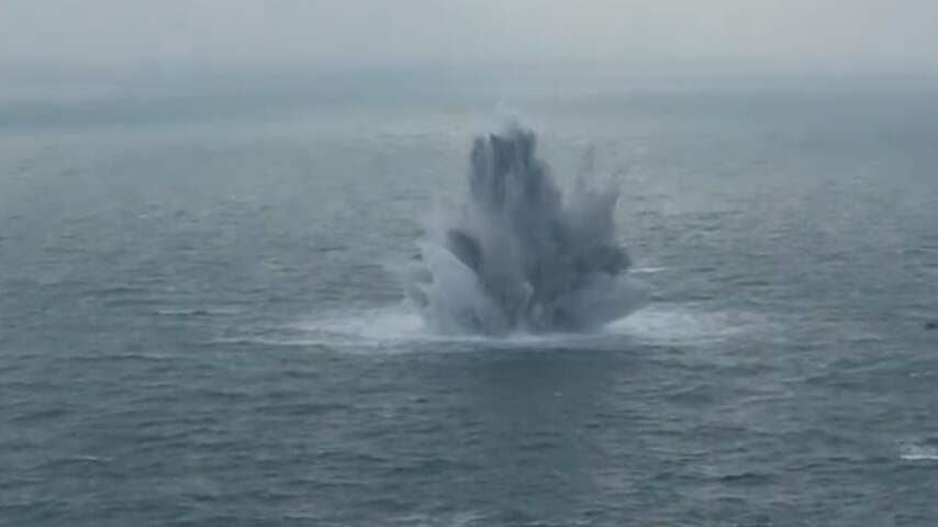 Marine brengt Duitse zeemijn tot ontploffing in Noordzee