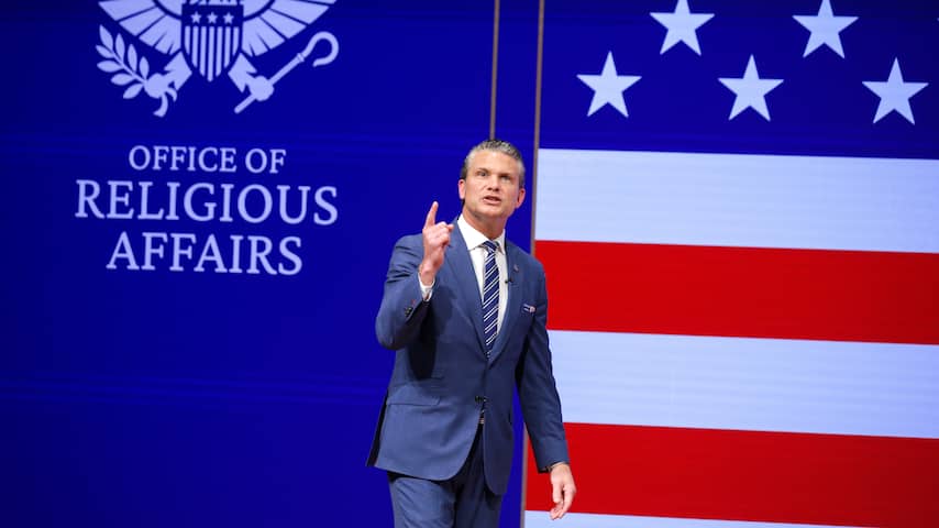 Pete Hegseth tijdens State of the Force