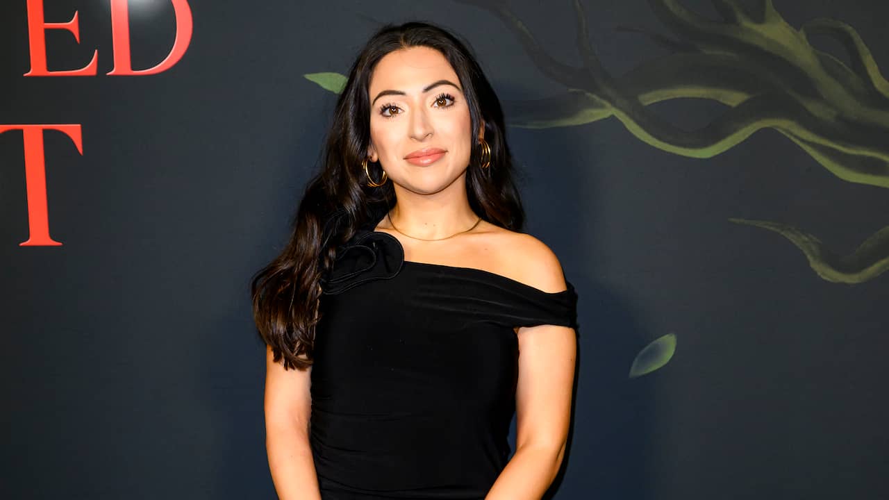 Foto bij Lale Gül date met bekende Nederlander: 'Het is me echt gelukt'