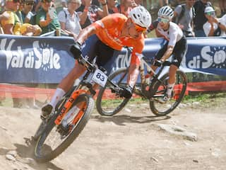 Van der Poel blijft opnieuw ver verwijderd van medaille op WK mountainbike