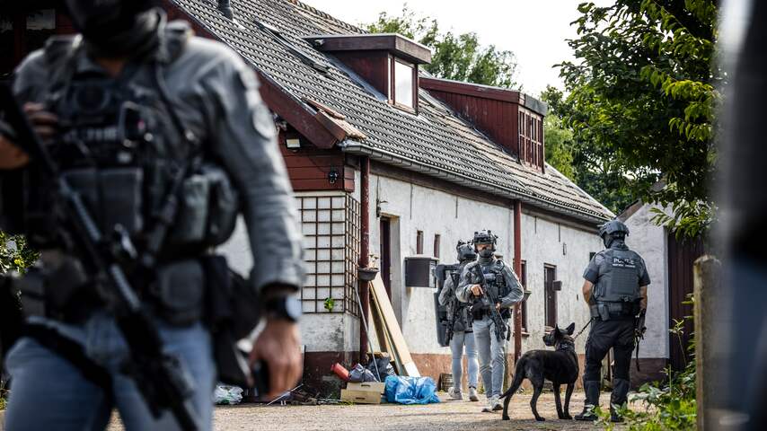 Foto bij 34 verdachten uit meerdere landen aangehouden voor schietpartij in Overasselt