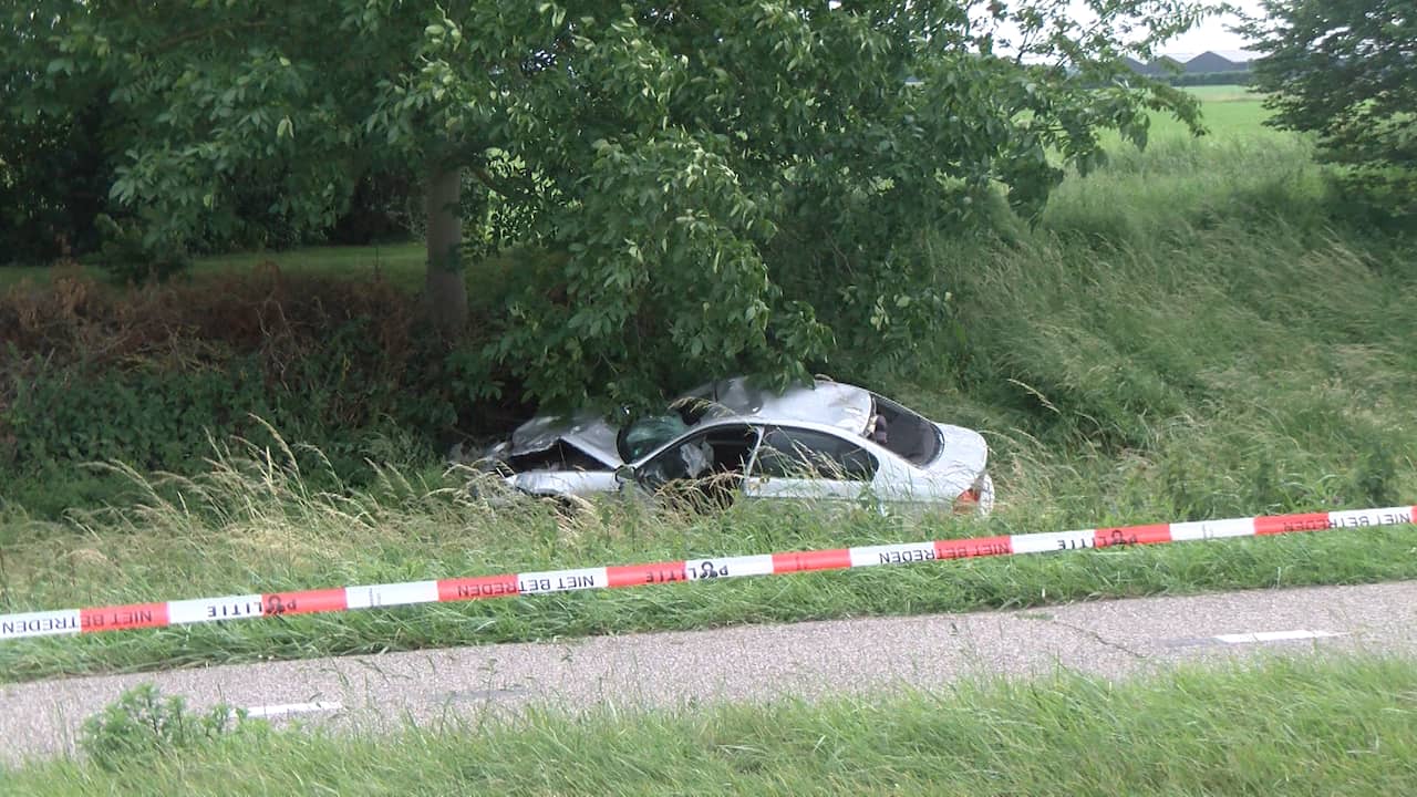 Drie doden, onder wie twee kinderen, na botsing auto met fietsers in Zeeland