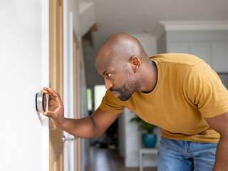 Kostencrisis: waarom stijgen alle prijzen en wat kunnen we eraan doen?