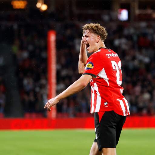 Illustratie bij: PSV verslaat Sparta dankzij hattrick Mijnans en neemt koppositie over van AZ
