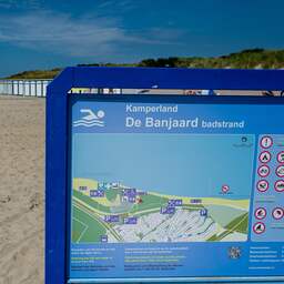Provincie Zeeland waarschuwt voor aangespoelde stookolie op stranden