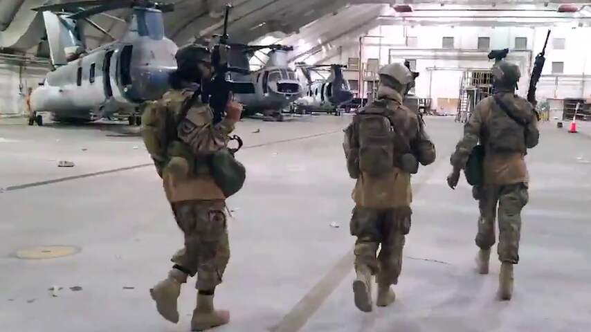 Taliban nemen vliegveld Kaboel in na vertrek Amerikanen