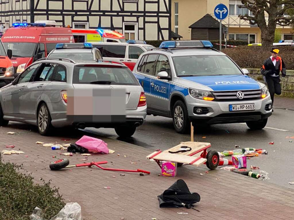 Het is ook nog niet bekend hoe de gewonden er aan toe zijn.