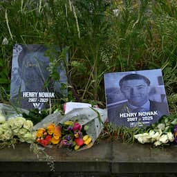 Twee agenten onderzocht die hulproep neergestoken Henry Nowak negeerden