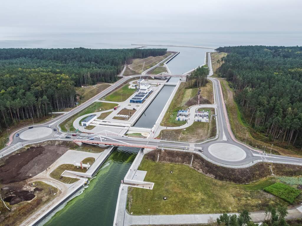Polen opent nieuw kanaal om Russische wateren te omzeilen