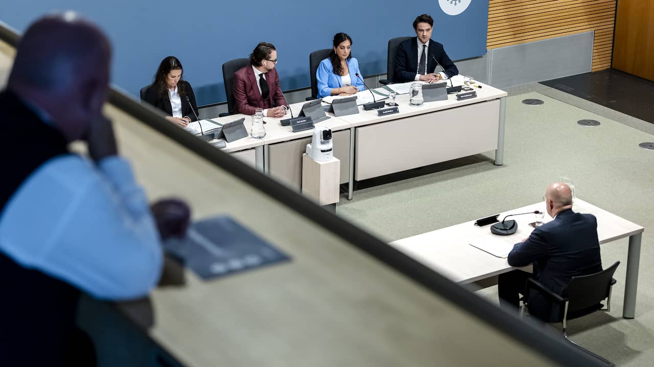 Live coronaverhoren | Burgemeester Jack Mikkers van Den Bosch voor commissie