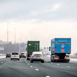 Al centimeters sneeuw gevallen in Nederland, waarschuwing voor gladde wegen