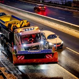 Live sneeuw | Rijkswaterstaat waarschuwt ook morgenochtend voor gladheid