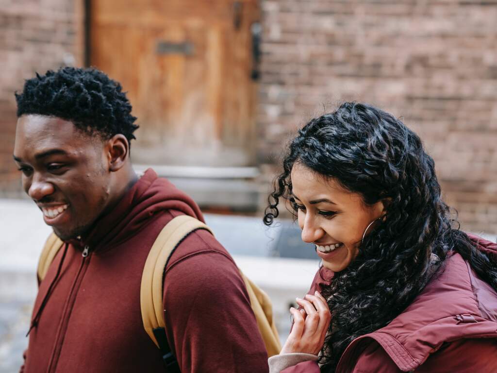 Meer scholen open, mbo en hoger onderwijs laten anderhalvemeterregel los